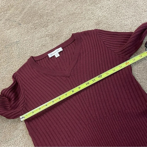 AMOUR VERT Mila Sweater Dress - Picture 8 of 12